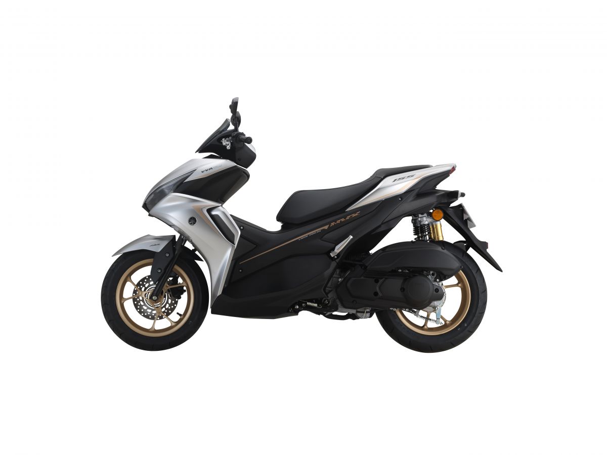 Yamaha NVX ABS