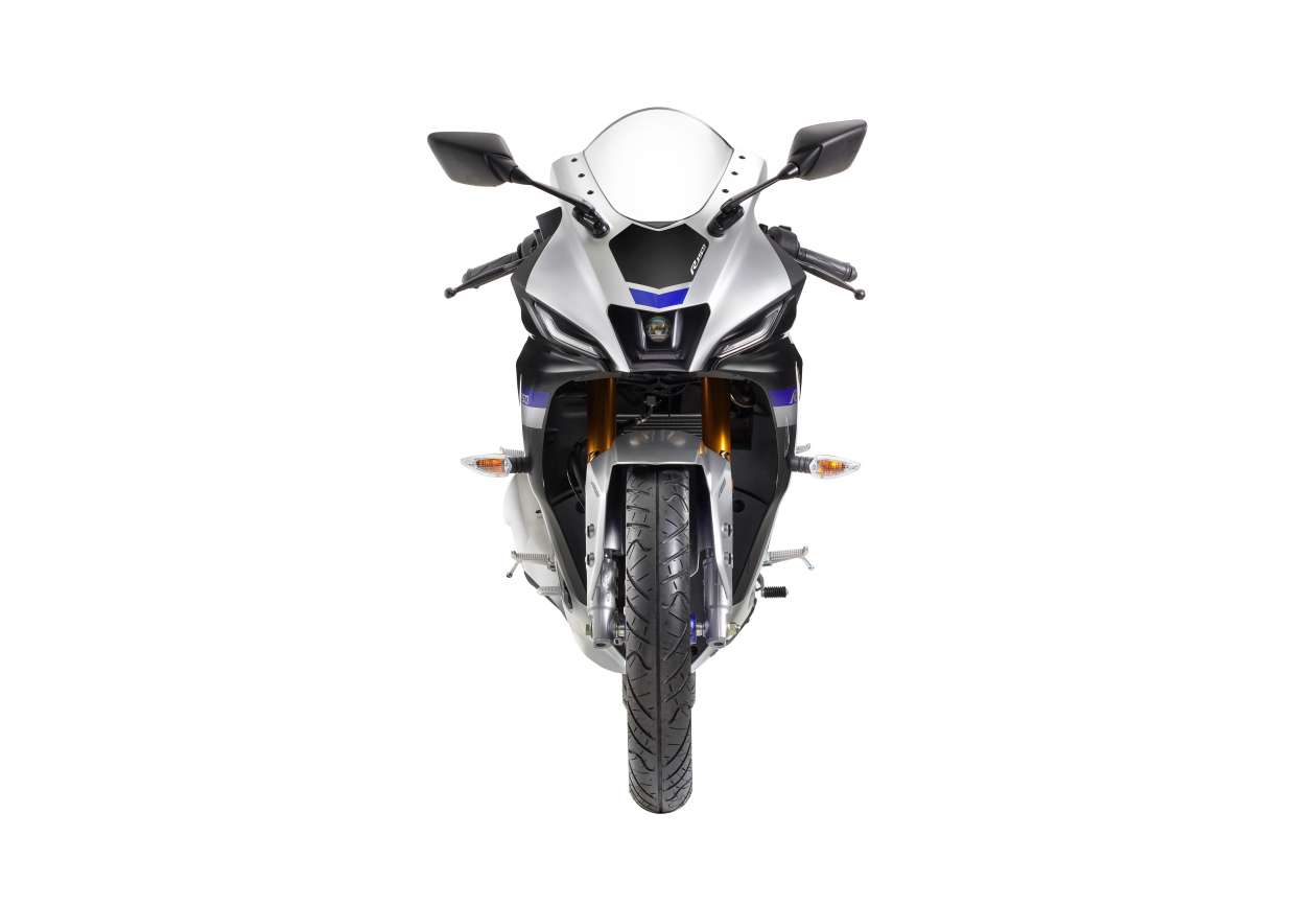 Yamaha R15